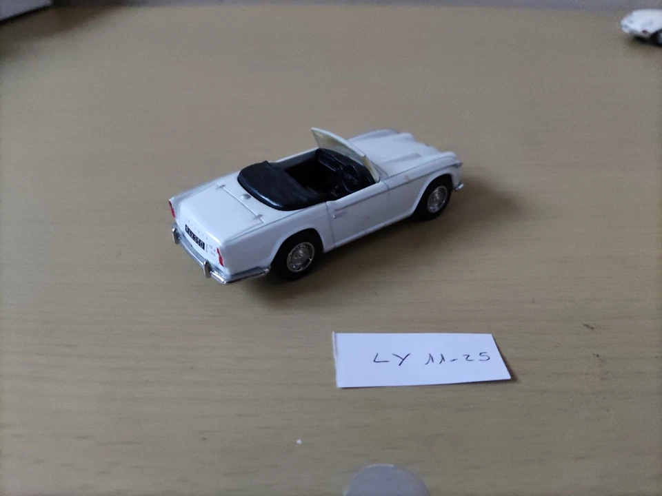 DINKY MATCHBOX, TRIUMPH TR4A, 1965, 1/43e - Photo 2/2