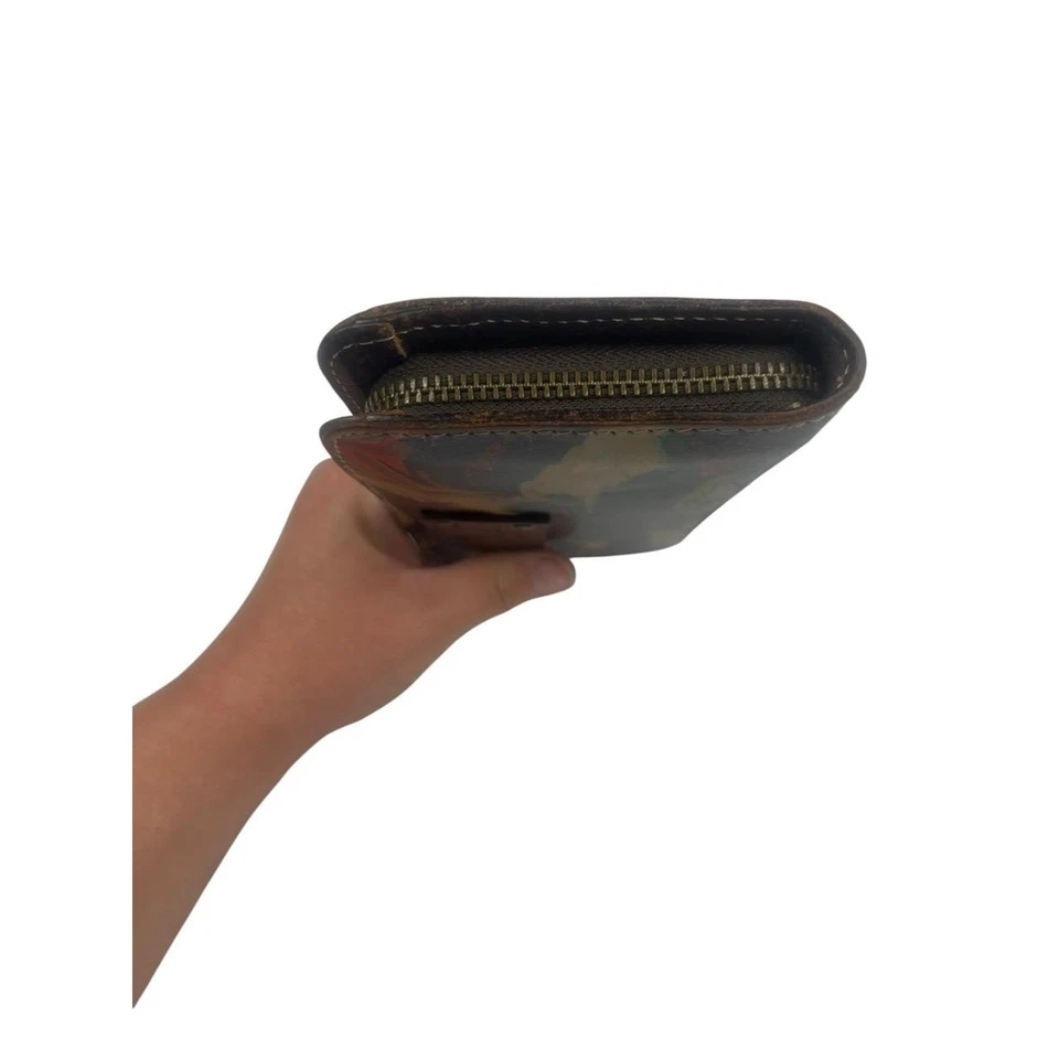 Patricia Nash Italian Leather MultiColor Floral Wallet Wristlet Clutch Zip - Image 4 of 4