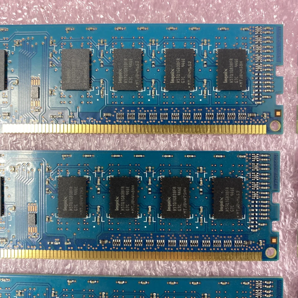 1GB Hynix HMT112U6BFR8C-G7 1Rx8 PC3-8500U DDR3 Non-ECC Desktop RAM (Lot of 10) - Image 3 of 4