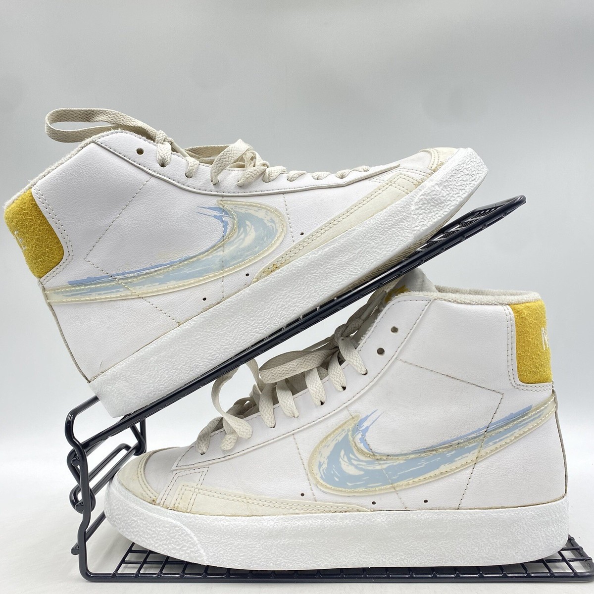 nike blazer mid 77 label maker