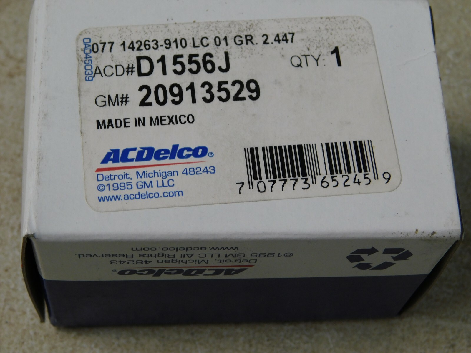 ACDelco GM OEM Part 20913529 , D1556J Original Equipment Brake Light