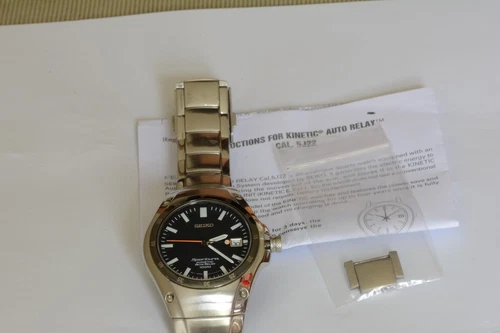Seiko vintage SPORTURA sapphire crystal  kinetic auto relay mens watch 5J22-OD30