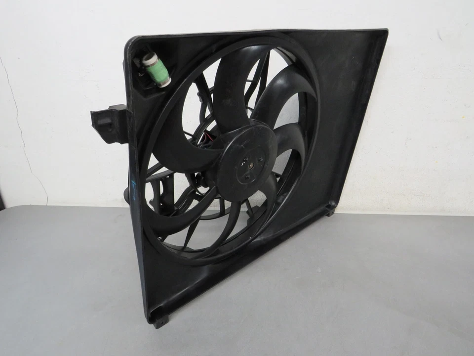 2007 2008 2009 2010 KIA RONDO RADIATOR COOLING FAN V6.2.7L Foto 2 de 4