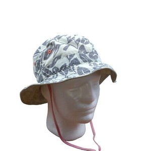 CROFT & BARROW Women's Beige Gray & Pink Accents Sun Garden Beach Lake Boat  Hat