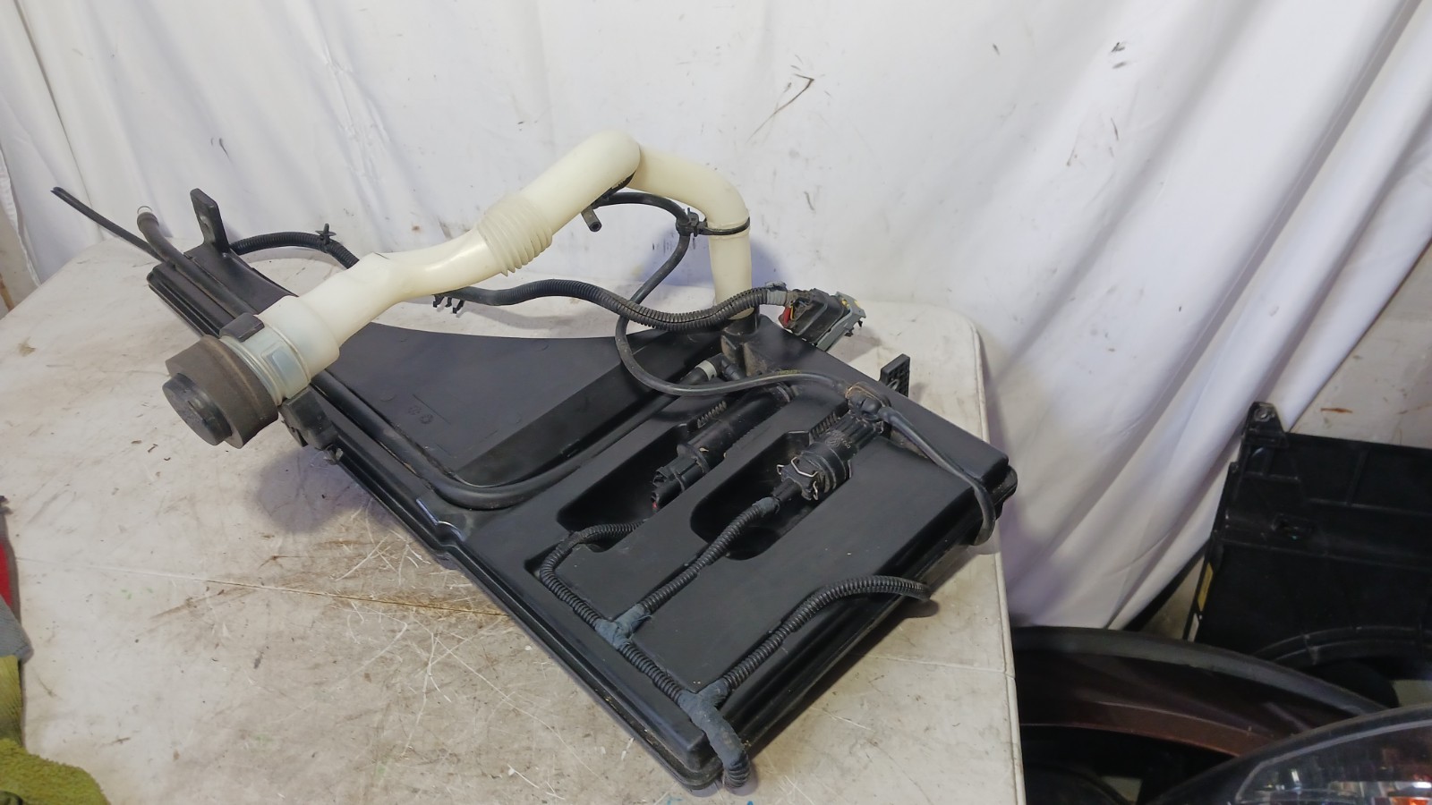 Maserati Levante 2017-2024 Washer fluid P/N 670032343