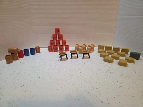 Playmobil Geobra Vintage Accessories- Explosive Barrels, Feed Sacks, Hay Bales