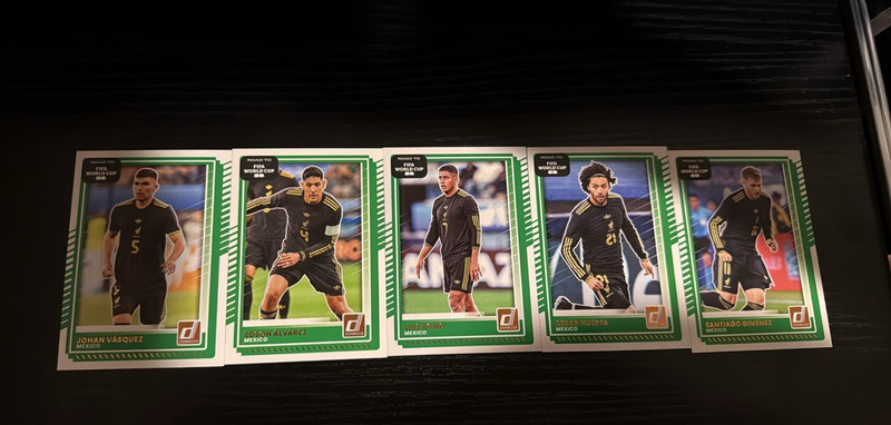 Donruss 2022 Road to World Cup Mexico FIFA World Cup Soccer Card Lot (5)