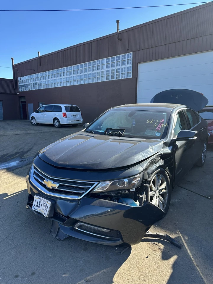 Compresor de aire acondicionado usado para: Chevrolet Impala 2018 3,6 grado B Foto 3 de 4