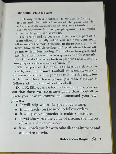 Southern Utah State College 1975 Playing with a Football Learn How to Book Vtg - Picture 14 of 23