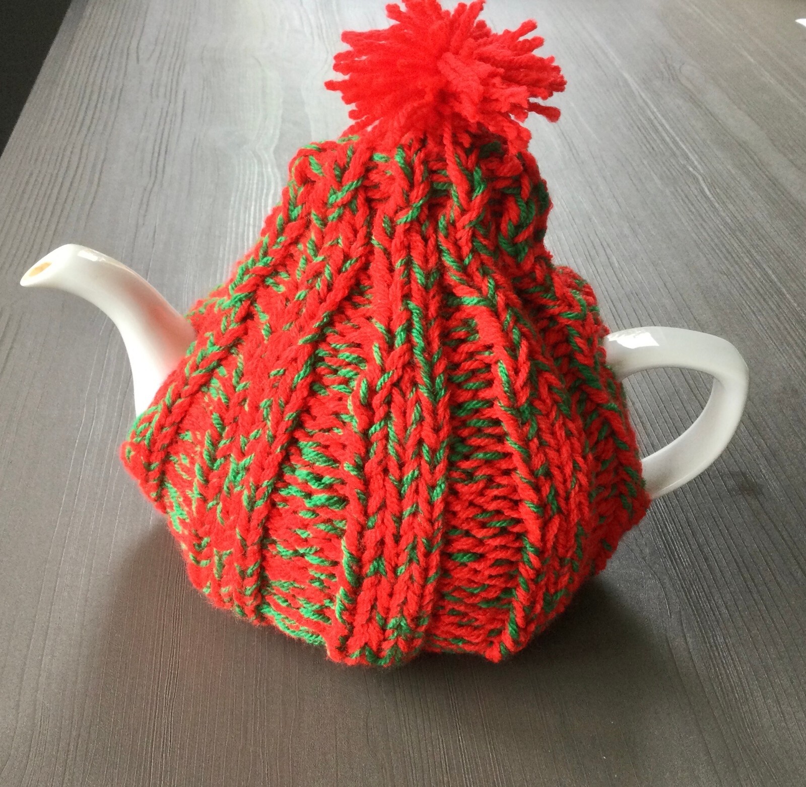 Beginners Very Simple Knitting Pattern - Tea Cosy