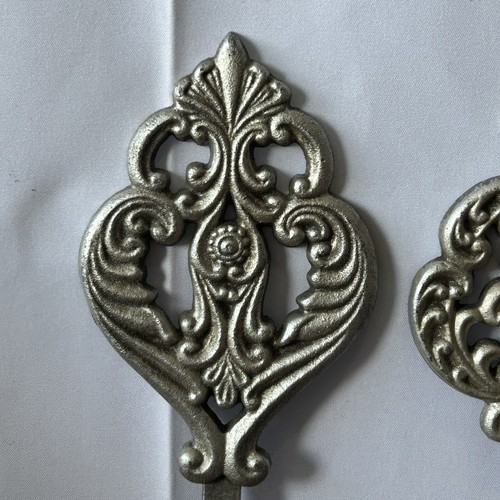 Vintage Shabby Chic Cast Iron Decorative WALL COAT HOOKS Rustic Charm SET OF 3 - Picture 4 of 10