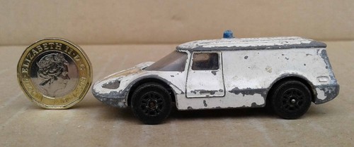 SELECTION OF MODEL AMBULANCES inc. MATCHBOX, LESNEY & CORGI. - Picture 21 of 101