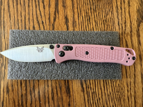 Benchmade Pink Mini Bugout 533 CPM-S30V Stainless Steel Pocket knife