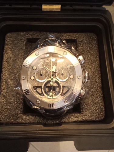 54mm METEORITE Silvertone Bracelet KRAKEN Swiss 8040.N Chrono Invicta Mens Watch