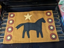 Country Primitive Horse Design Felt Material Western Whip Stich Detailing Runner