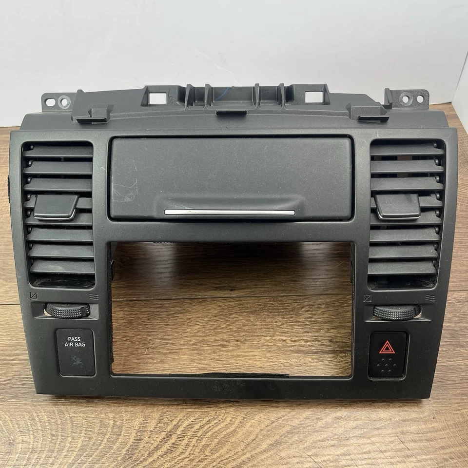 2007-2012 Nissan Versa Dash Radio Trim Bezel Hazard Button OEM P10381A29S40 - Image 3 of 4