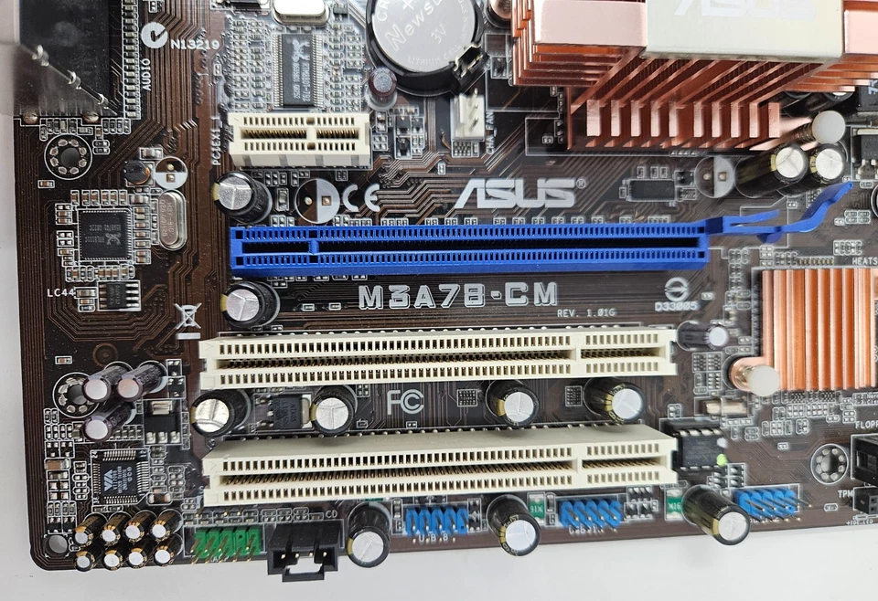 ASUS M3A78-CM Motherboard - Image 3 of 4