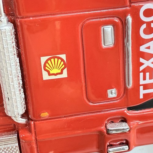 Diecast Gearbox Peterbilt Model Red Texaco Semi Truck 1:64 Sleeper Cab Truck - Picture 11 of 12