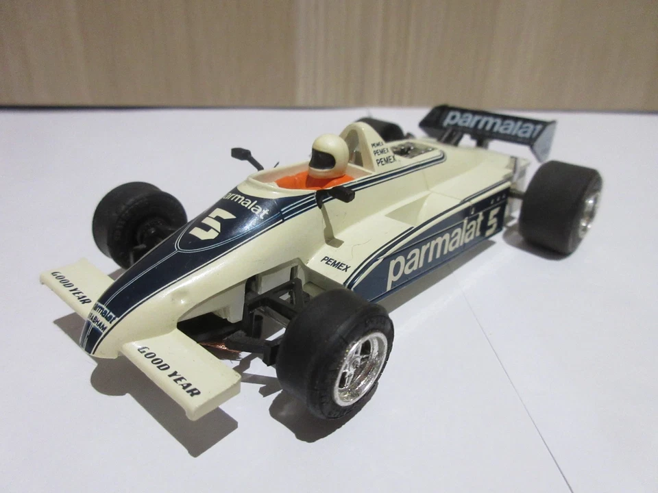 SCALEXTRIC C139 BRABHAM BT49 FAST AND SERVICED. MANY NEW PARTS. - Image 2 of 4