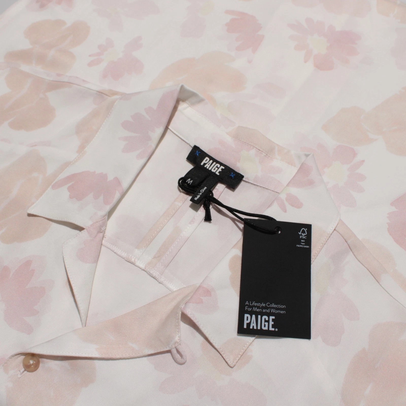Paige NWT Markell Short Sleeve Casual Button Down Shirt Size M in Pink Floral