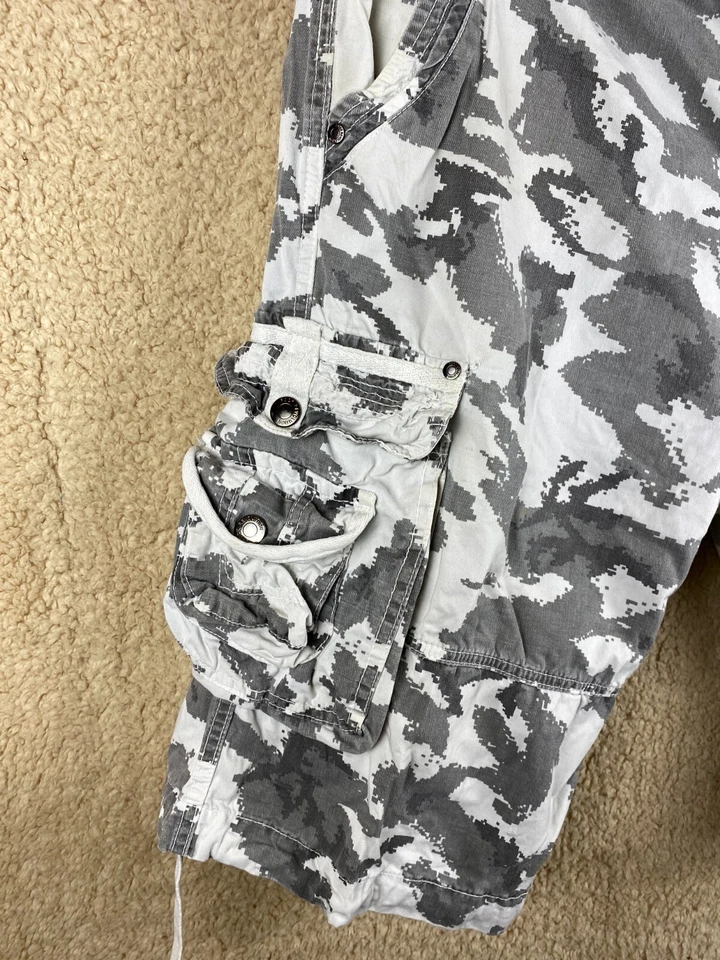 Rock Revolution Mens Size 38 Gray & White 8 Pocket Cargo Shorts 100% Cotton - Image 2 of 4