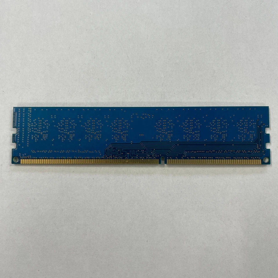Hynix 1GB DDR3 RAM PC3-8500 1066MHz non-ECC Unbuffered CL7 DIMM HMT112U6BFR8C-G7 - Image 4 of 4
