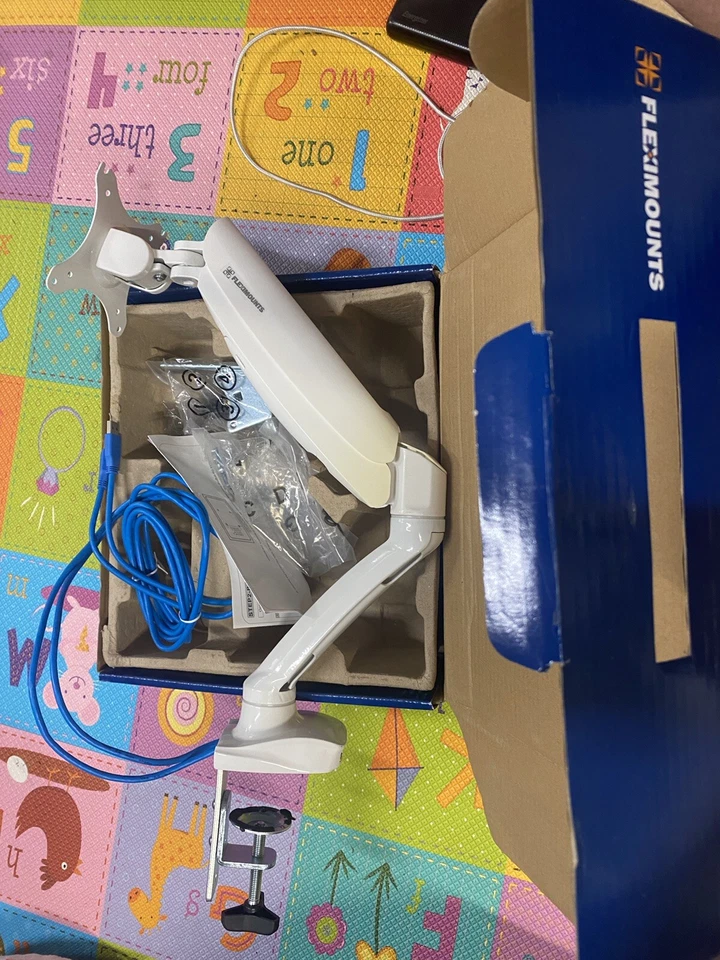 FLEXIMOUNTS Dual Monitor Desk Mount M06, fits 10" - 27" screens - Image 4 of 4