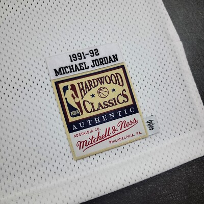 100% Authentic Michael Jordan Mitchell Ness 91 92 The Shrug Bulls