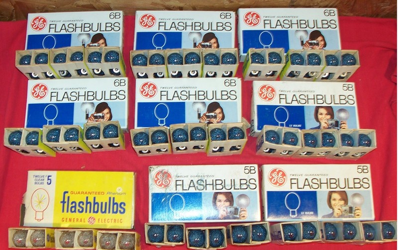 Big Lot 108 Vintage Flashbulbs GE 6B 5B Blue Clear Camera Photo Kodak Polaroid