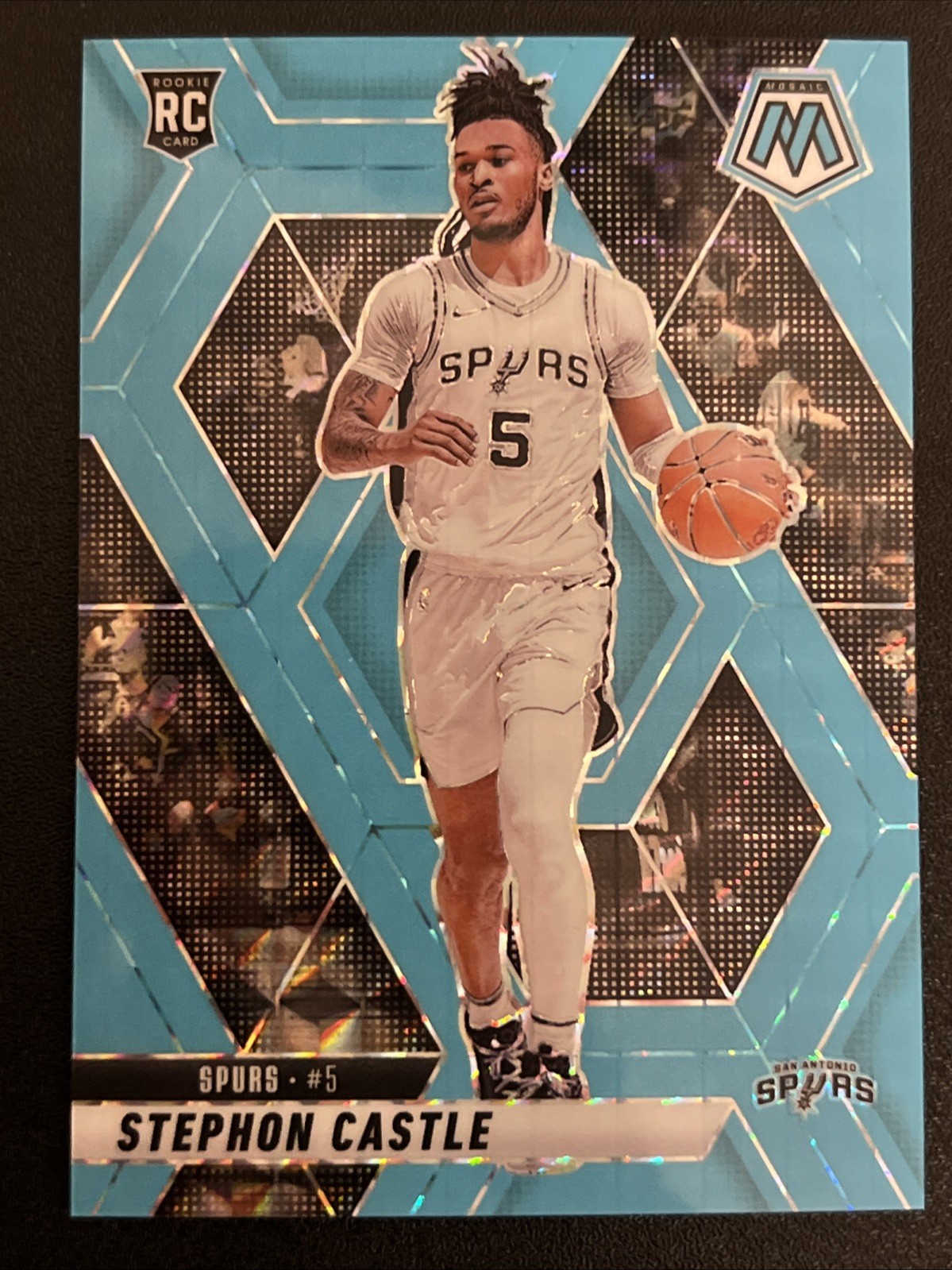 2024-25 Mosaic Stephon Castle Rookie #236 Fluorescent Blue Mosaic Prizm /75 (RC)