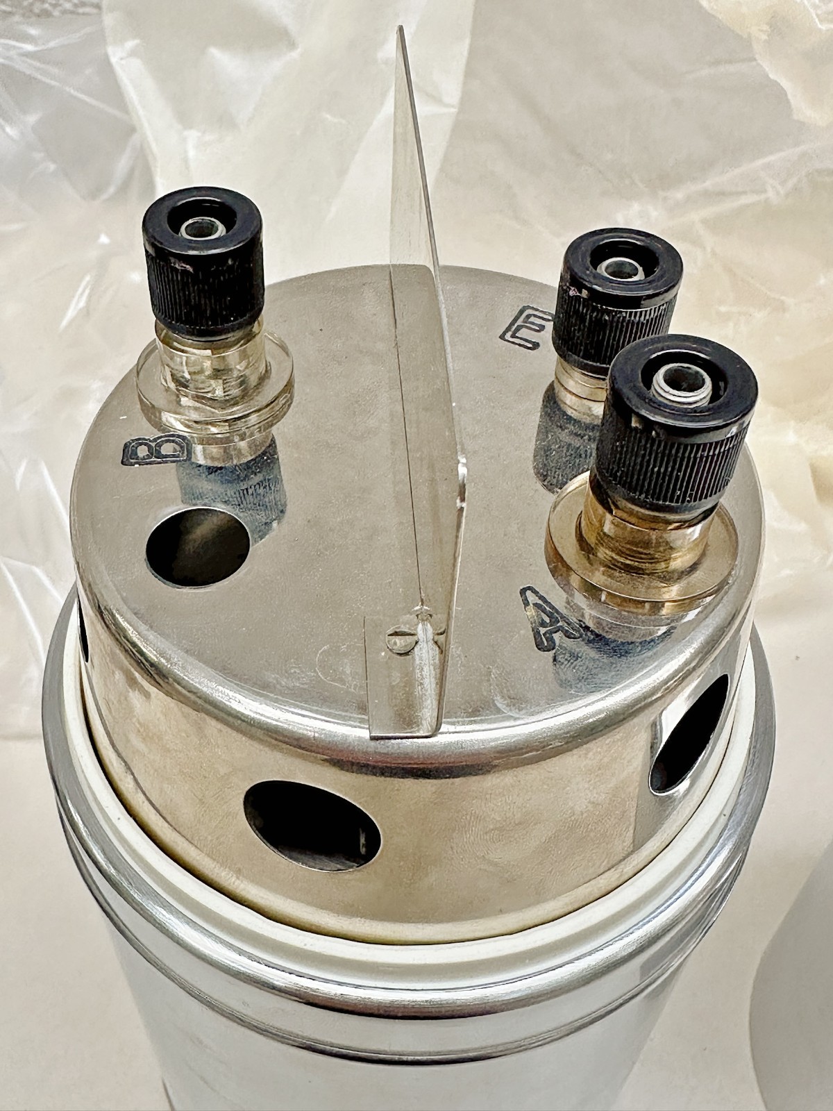 1 MOhm 1MΩ P4016 Resistance Standard Resistor 0.005% Accuracy New in Box