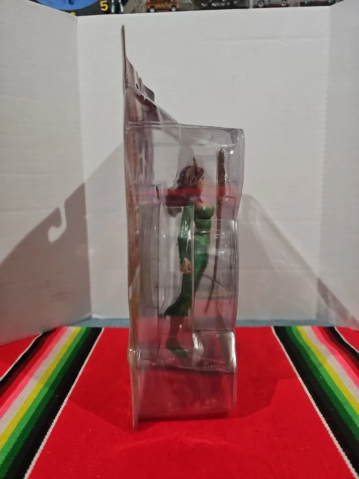 Brightest Day Mera DC Direct Series 2 Collector Action Figure DC Comics (New) - Image 2 of 4