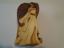 Vintage Wood Carved Jewelry Trinket Box mother mary carter dans vietnam nice