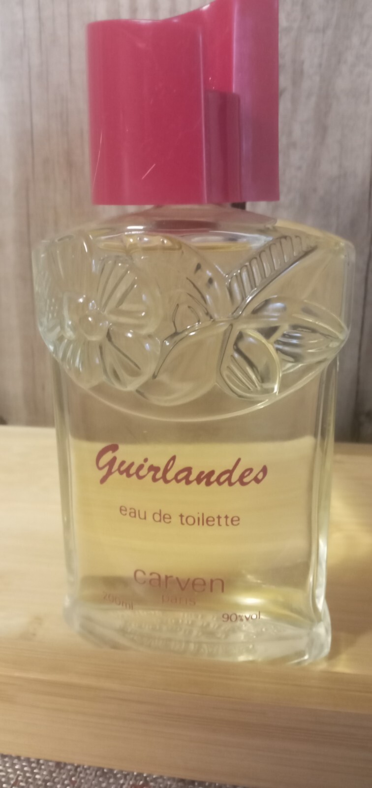 Guirlandes Carven Eau de Toilette 200ml pour femme, un parfum rare d'exception