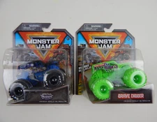 2022 Spin Master Monster Jam 1:64 Series 22 Grave Digger & Son-uva Digger