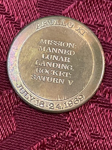 Commemorative Apollo 11 Copper Coin Token in orginal packaging. - Picture 2 of 3