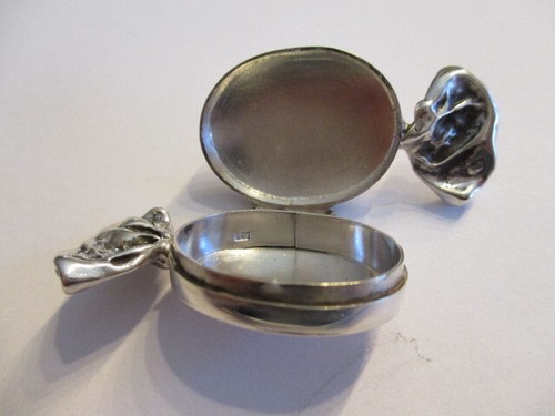 Sterling silver toffee style pill box oval shape soild 925 silver - Picture 3 of 3