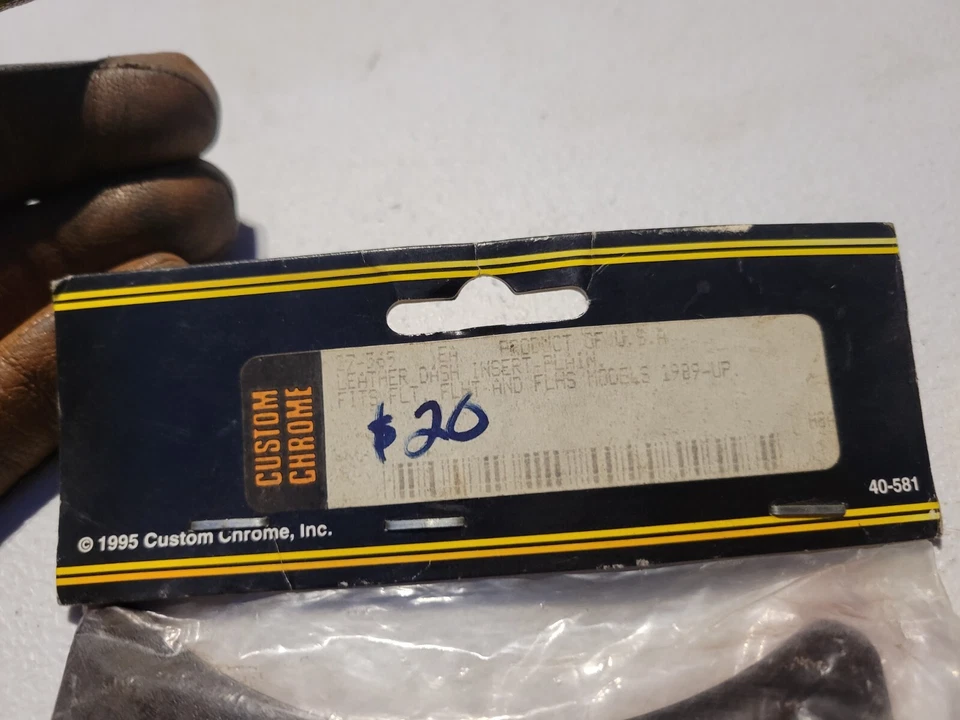 87-07 Harley Davidson Touring Cuero Tanque Babero Cubierta Consola Personalizada Cromo FLT Foto 3 de 4