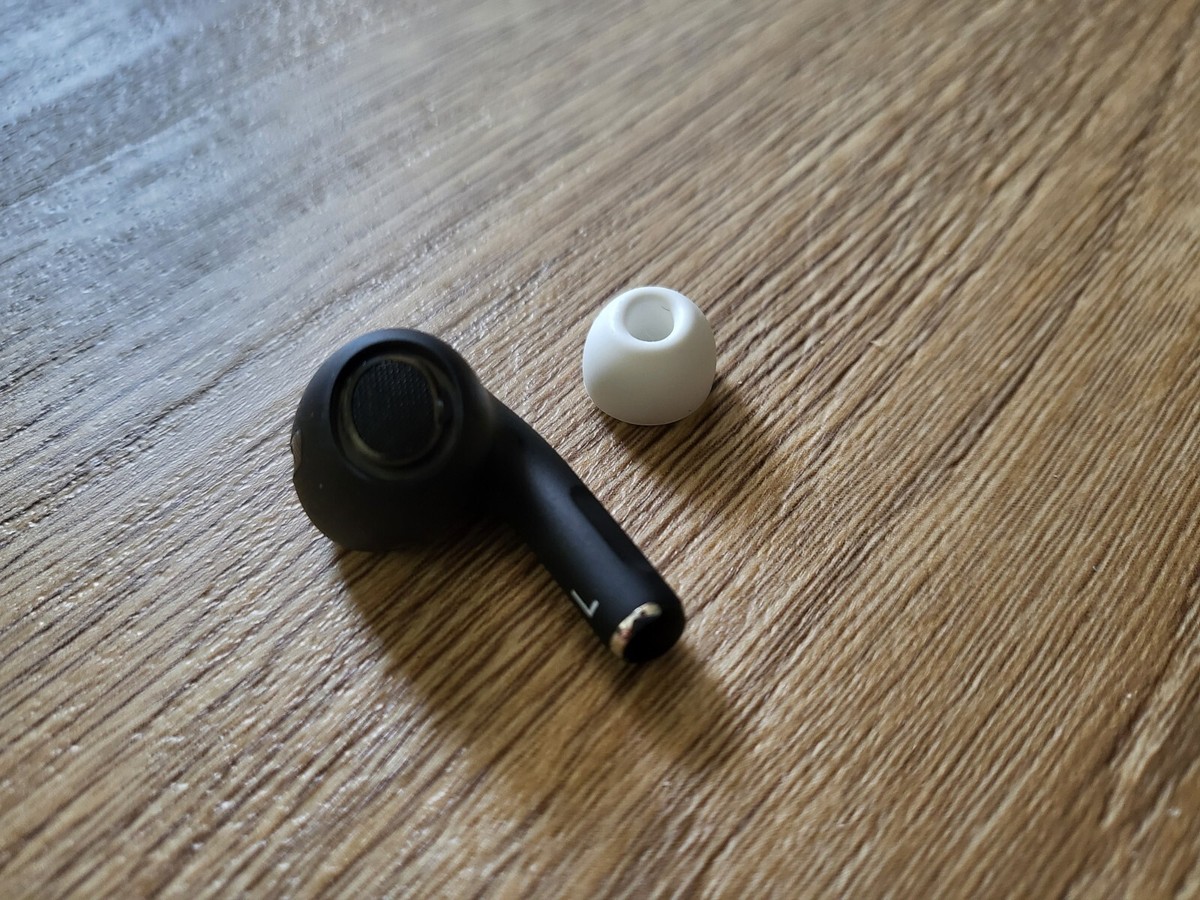 Apple AirPods Pro 1st Gen Black Matte Colorware - Left ONLY | eBay