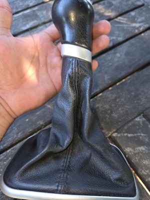 Mk4 Volkswagen R 5-speed Shift Knob Black Leather