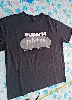 T-shirt  K-pop size (XL) color black by  Super M Band Group, cute, fun KPOP,