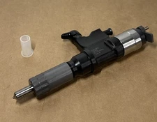 OEM Denso 095000-6395 Common Rail Diesel Fuel Injector 01K00066 Genuine thumbnail 1