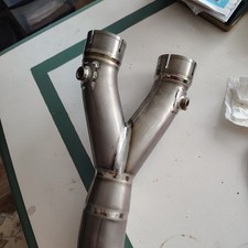 Akrapovic Optional Link Pipe/Collector (Titanium) Cat Replacement Pipe for Ya...