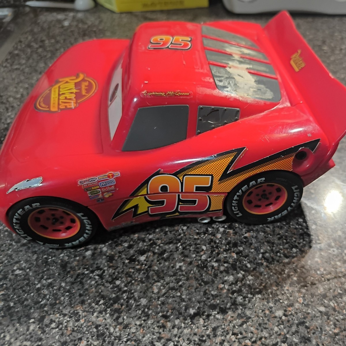 ディズニー7インチポータブルDVDプレーヤー cars DISNEY・PIXAR Disney Pixar Cars Lightning McQueen 7” Portable DVD Player | eBay