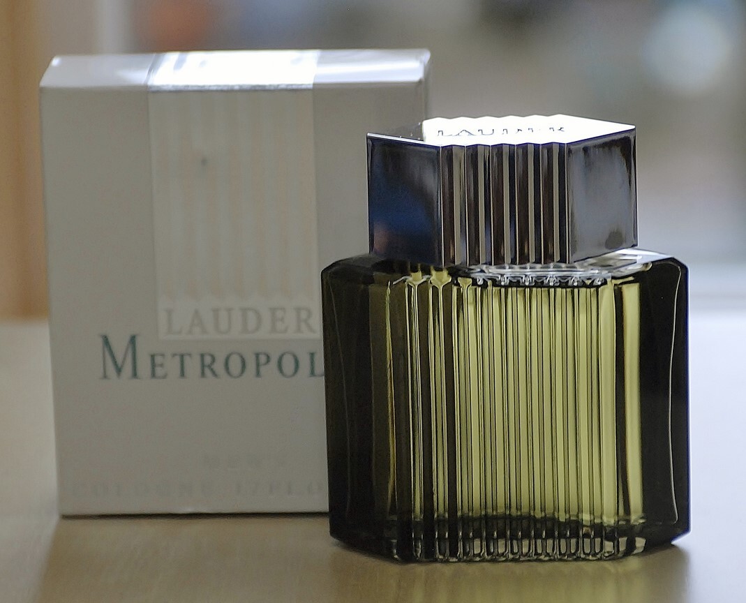 男 香水 エスティローダー メトロポリス 50ml Metropolis EDT Vintage Metropolis by Estee Lauder Splash Cologne Men 1.7 Oz