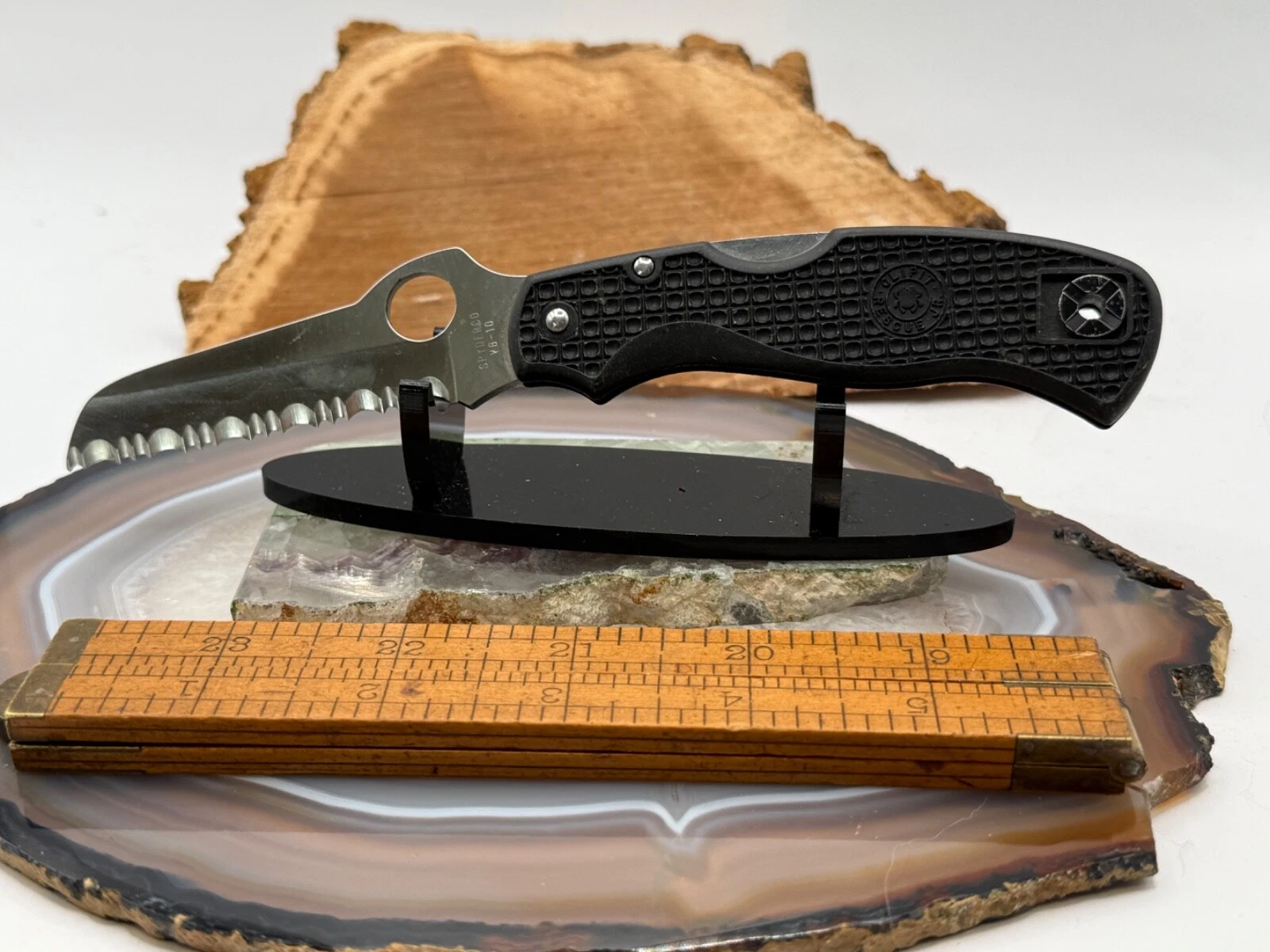 Vintage Spyderco Rescue C14SBK Folding Lockback Seki City Japan--1222.25
