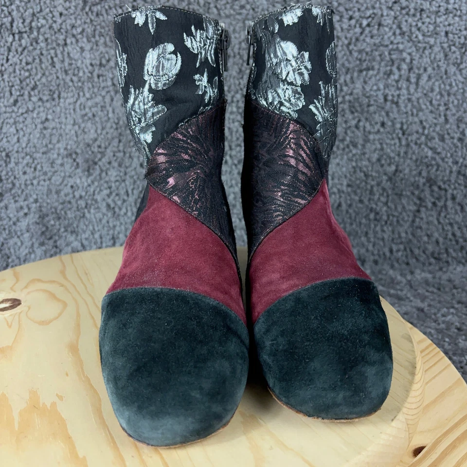 Botas Anthropologie Bettye Muller Cyd para mujer 10 gamuza textil retazos tobillo Foto 2 de 4