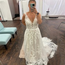 Vintage Wedding Dresses Sleeveless A-line Lace Applique Tulle Bridal Gowns Train