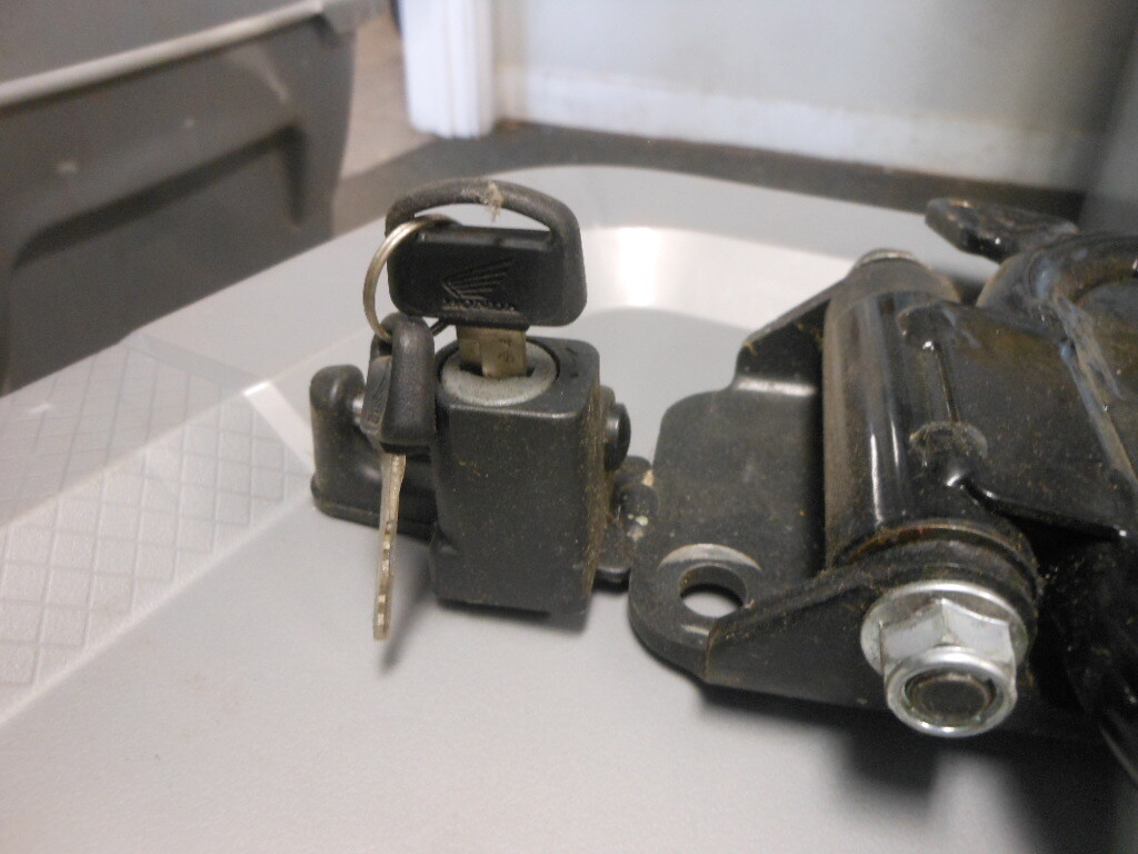 Honda OEM Left Right Saddlebag Brackets Set w/ Helmet Lock