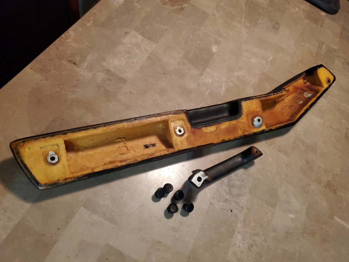 1984-89 OEM Nissan 300zx Passenger RH Door Panel Arm Rest With